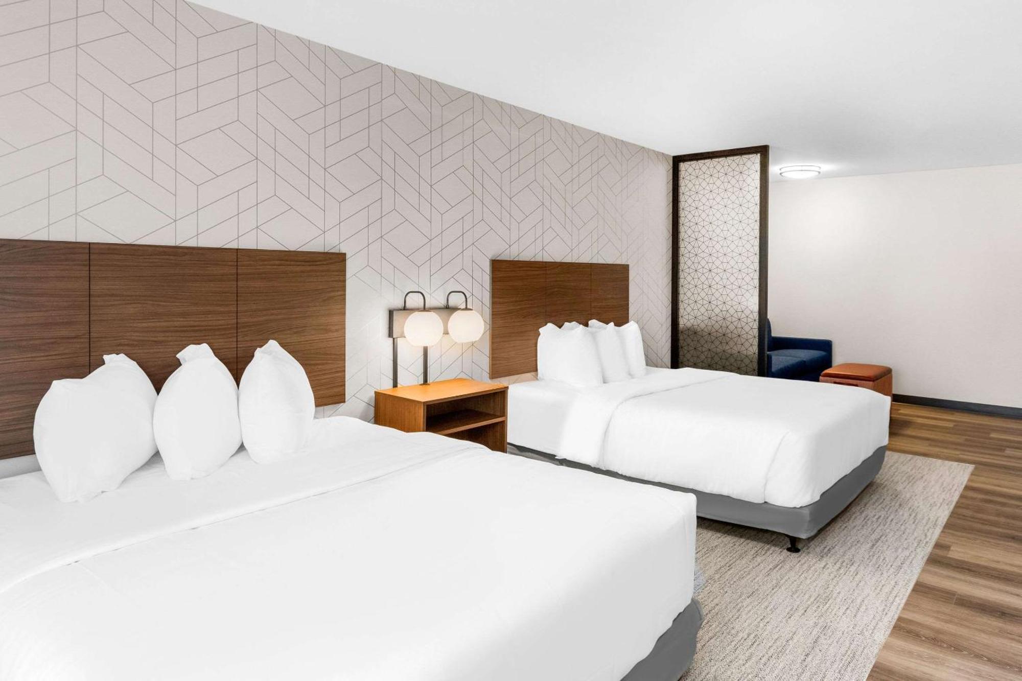 Everhome Suites Lexington - Horse Park Luaran gambar