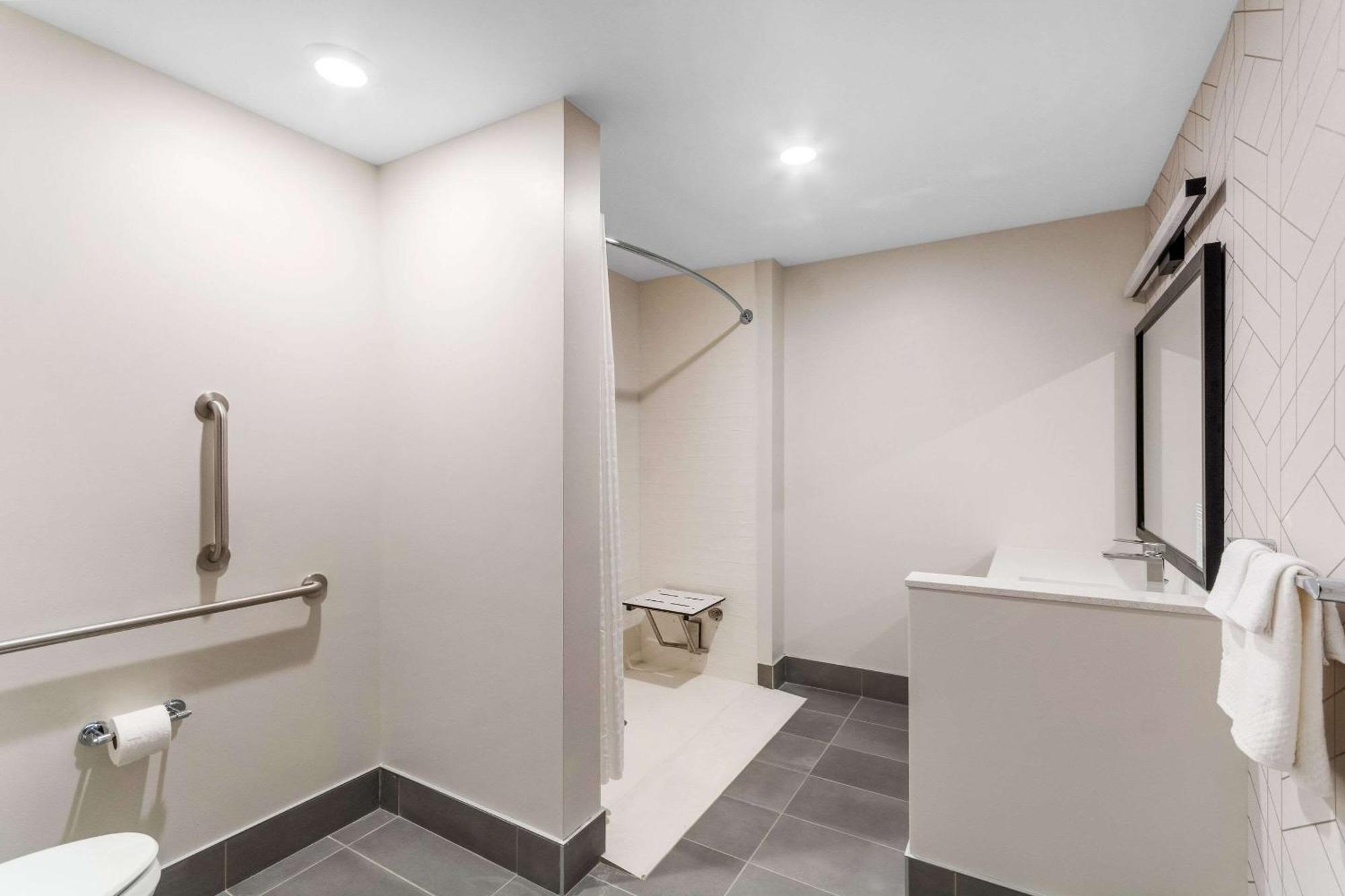 Everhome Suites Lexington - Horse Park Luaran gambar