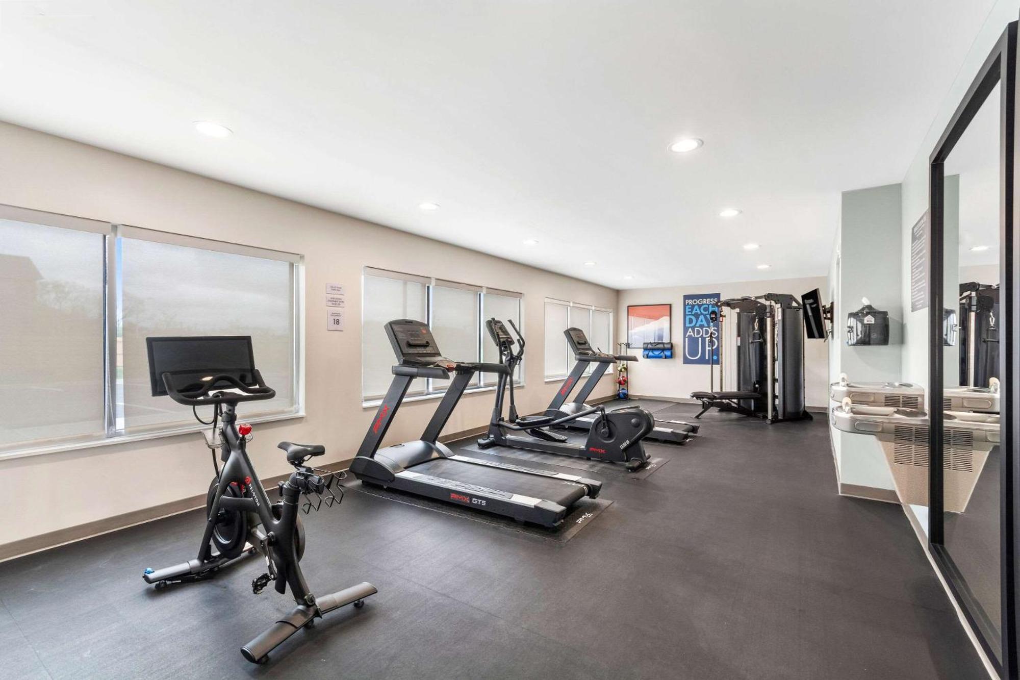 Everhome Suites Lexington - Horse Park Luaran gambar
